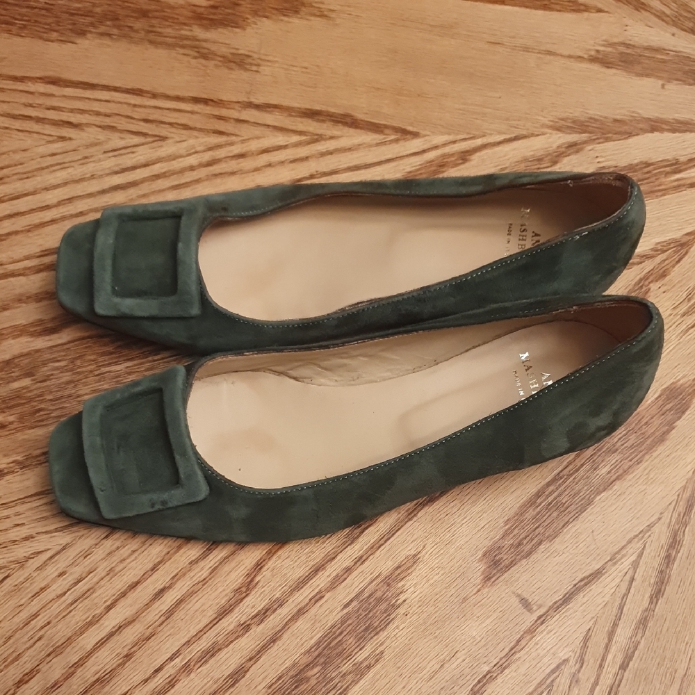 ANN MASHBURN Forest Green Suede Flats